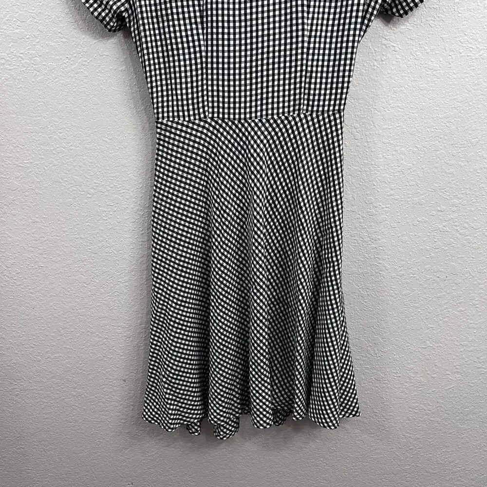 NEW SOLID AND STRIPED BLACK WHITE GINGHAM PRINT CUTOUT KNEE LENGTH DRESS MEDIUM